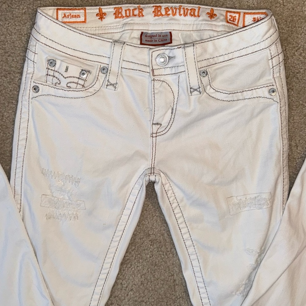 Rock Revival White Skinny Jeans with Clean Stitching